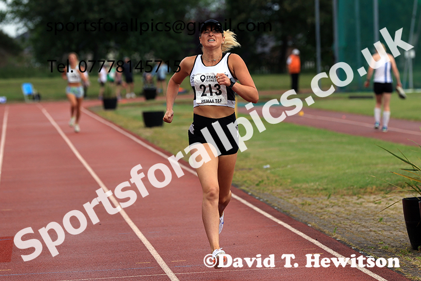 800 metres, 2025 NEMAA Track and Field, Monkton. Photo: David T. Hewitson/Sports for All Pics